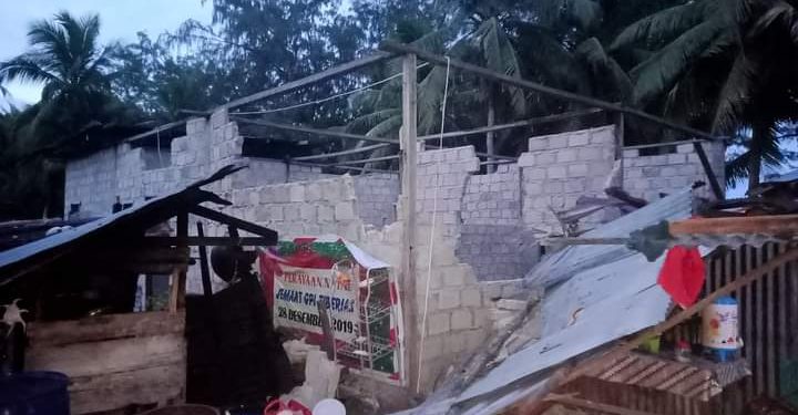 Tampak kerusakan rumah di Desa Watwey Kec Dawelor Dawera, Maluku Barat Daya, setelah diguncang Gempabumi tektonik berkekuatan Magnitude 7,9. (Foto: Humas BNPB)