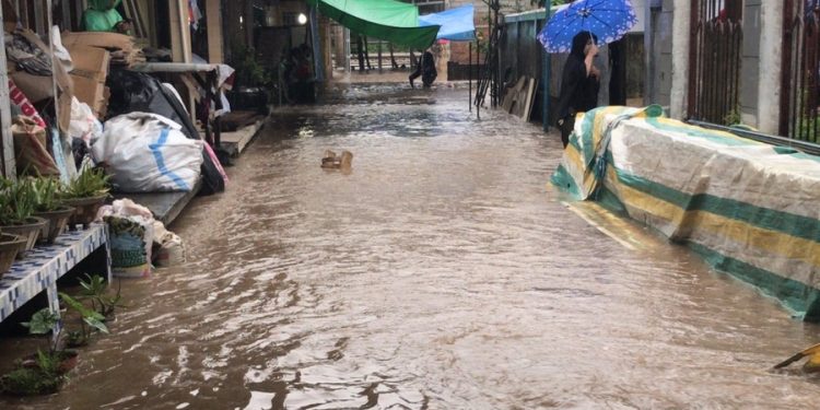 Suasana Banjir dan longsor yang melanda Kota Manado, Provinsi Sulawesi Utara, pada Jumat pagi (27/1). Foto: Humas BNPB