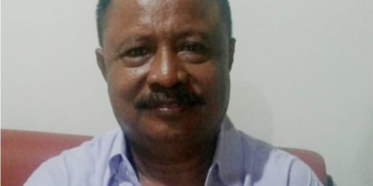 Semuel Waileruny, Penulis dan Pengacara Hak Asasi Manusia & Masyarakat Adat di Maluku. (Foto: Ist)