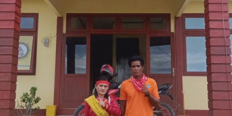 Novenia Ambeua (36) dan Julius Dagai (56), warga Desa Minamin, Kecamatan Wasile Selatan, Kabupaten Halmahera Timur, Provinsi Maluku Utara. Keduanya, dipolisikan pihak Mega Haltim Mineral (MHM), karena diduga menghalangi kegiatan usaha pertambangan.  (Foto: Istimewa)