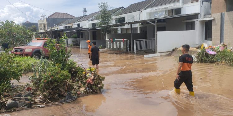 Kondisi banjir di kota Bandar Lampung, Jumat, (12/4). Sumber foto/video: BPBD kota Bandar Lampung