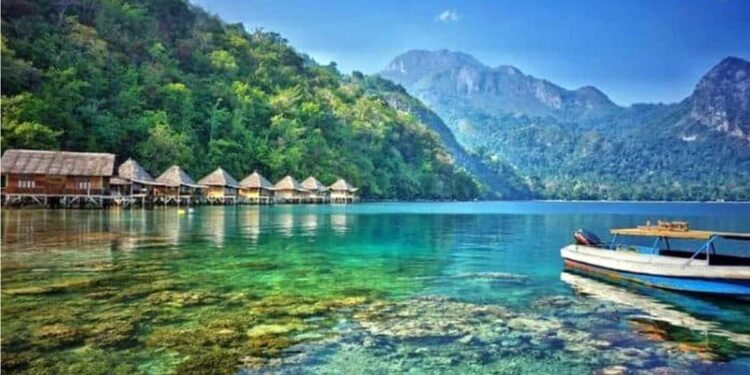 Keterangan Gambar: Wisata Pantai Ora di Seram Utara, Maluku. (Foto: Istimewa)